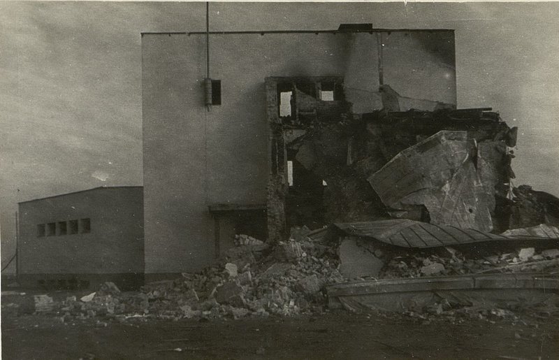 Image: Undermined power plant