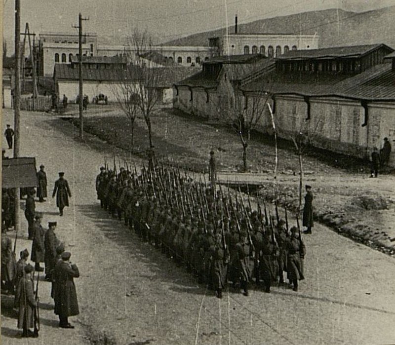 Фотография: Так проводили выходные дни. Соревнования по строевой подготовке