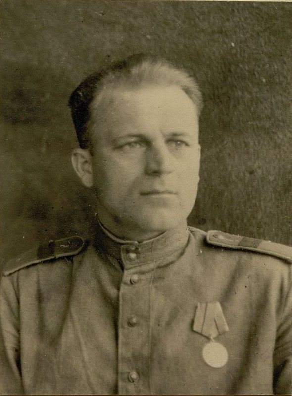 Image: The commander of the forward squad, senior sergeant E.N. Pashchenko