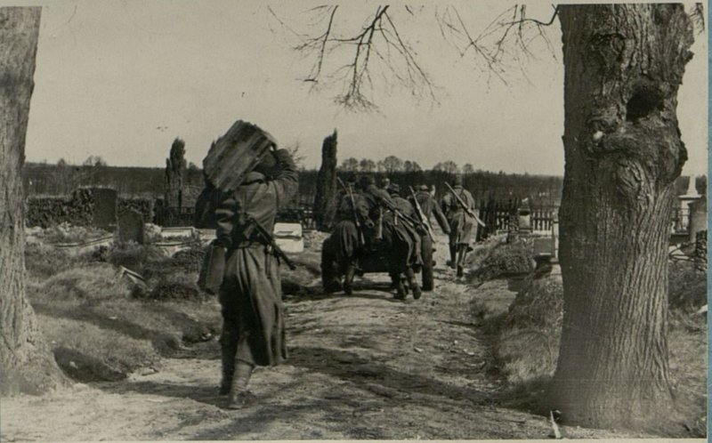Image: Combat training in the area of the Neisse river before the start of the spring offensive in 1945