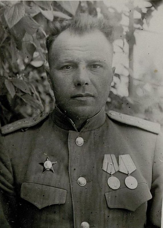 Фотография: Командир БАО (батальона по авиационной службе) майор Хильченко