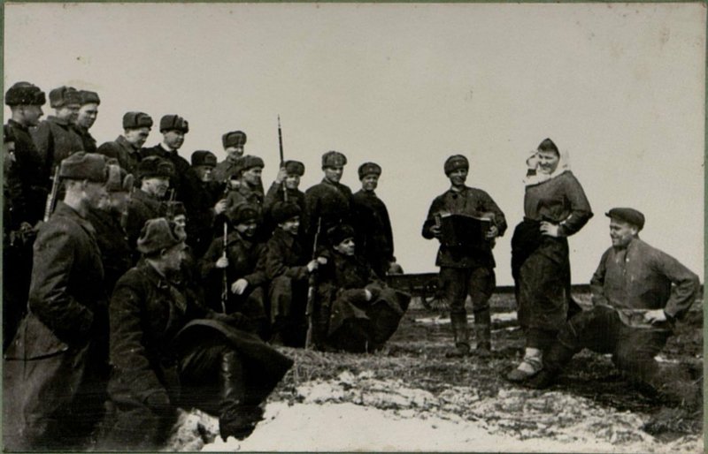 Фотография: Художественная самодеятельность в 129 танковой бригаде