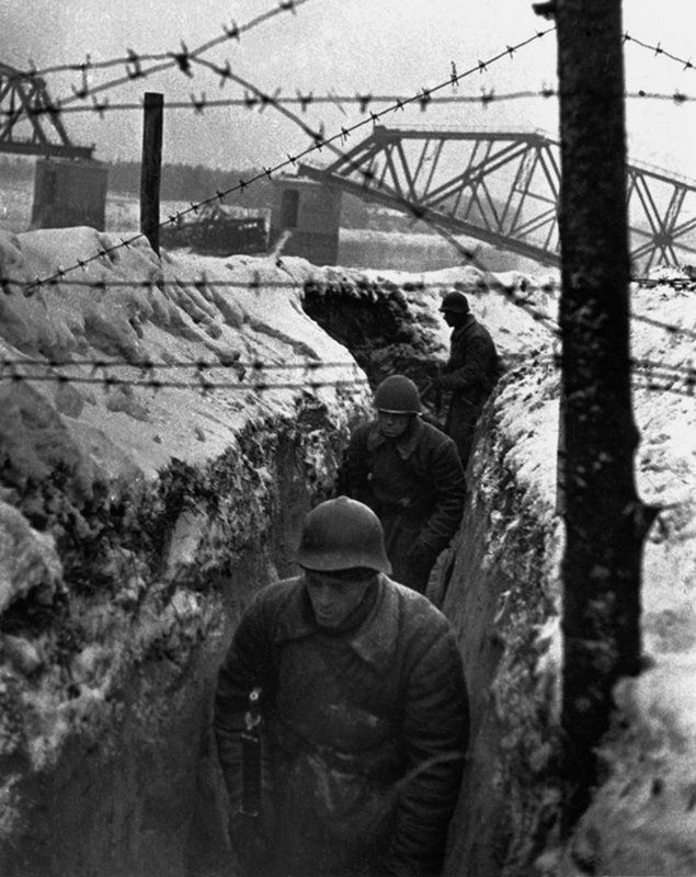 In the trenches near Sinyavino