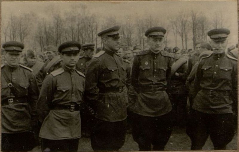 Фотография: Офицеры части п/п 44358