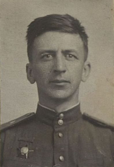 Фотография: Начальник 2 отделения штаба. Майор: Павлов. Начальник строительства моста через р. Днепр