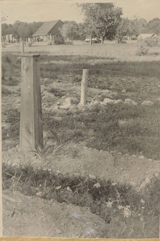 Image: War burial of soldier Georgy Vladimirovich Vasiliev, Shchuchin, north-western outskirts