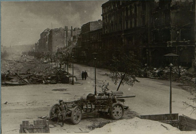 Image: Berlin's central street van der Linden