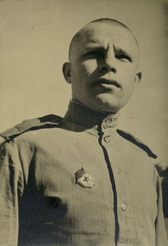 Фотография: Курсант-отличник автошколы батальона Красноармеец Ильюшенко П.И.
