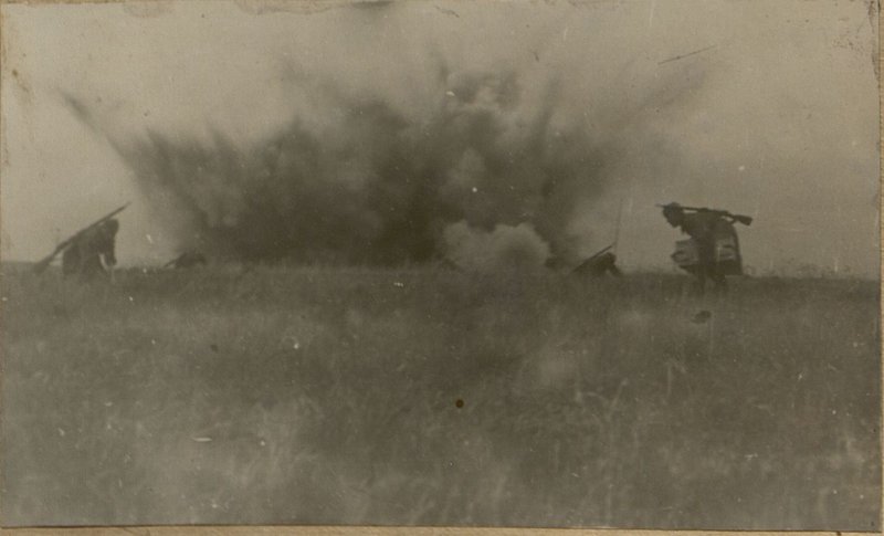 Фотография: Боевое задание по минированию перед передним краем обороны 277 стрелковой дивизии