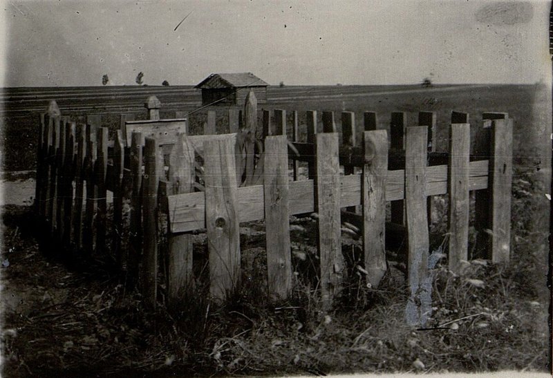 Фотография: Индивидуальная воинская могила № 23, БССР, Гродненская обл., Берестовицкий район, Голынковский сельский совет, д. Рудовян, на южной стороне в 150 м от деревни