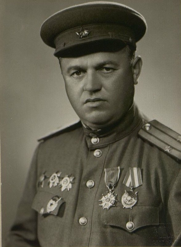 Image: Head of the political department of the 15th Guards Rifle Division of the Guards Lieutenant Colonel Muratov D.G.