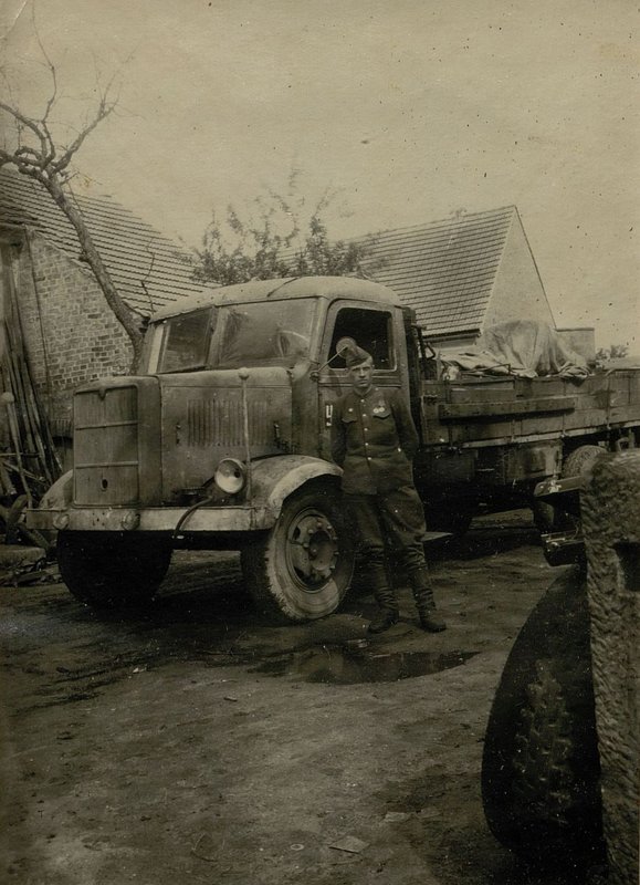 Фотография: Дизель-Бюссинг 428 БАО (батальона аэродромного обслуживания) без ремонта прошел 26000 километров