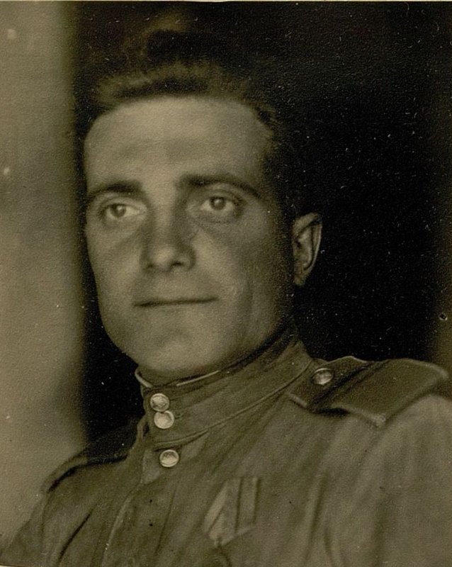 Image: The squad leader, the driver of the Zis-5, Sergeant P.I. Passed for 1944-45 101198 km. Moved 798 tons of cargo