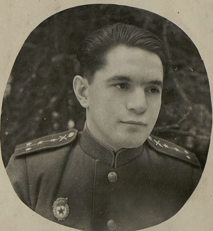 Фотография: Командир дивизиона гвардии майор Родин