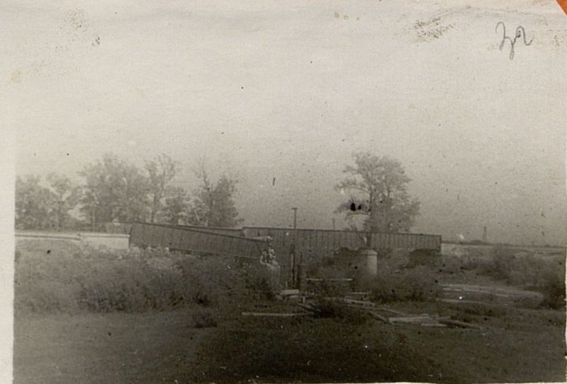 Фотография: Разрушенный мост через реку Честнувка уч. Сандомир - Скоржиска