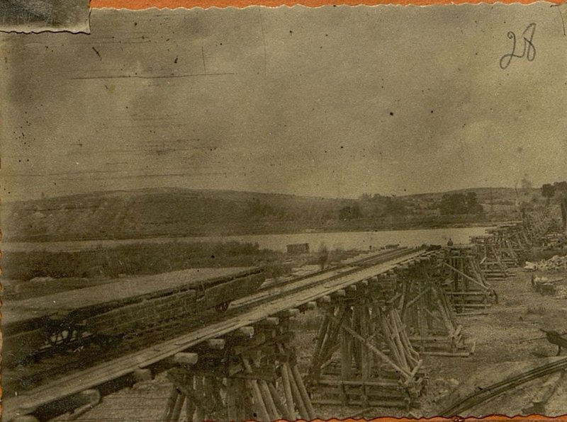 Фотография: Общий вид опор на реке Висла у Сандомира
