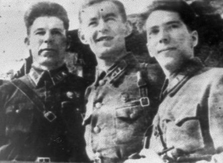 Группа военнослужащих 18 Сибирской гвардейской Инстербургской ордена Суворова стрелковой дивизии.