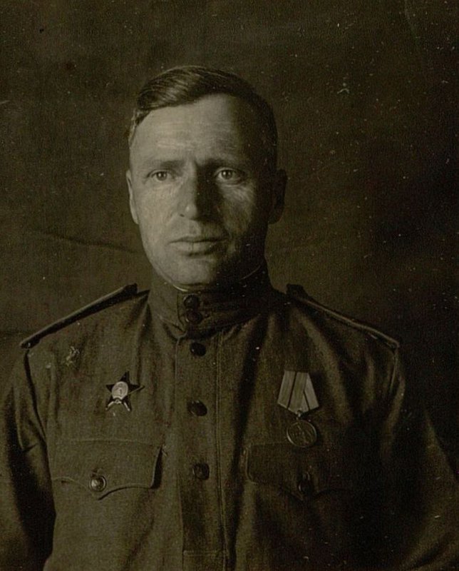 Фотография: Командир спецвзвода лейтенант Василенко