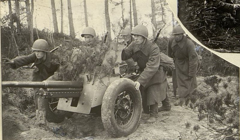 Image: The gun crew of Comrade Turbin K.P. destroyed 33 White Finns, 8 heavy machine guns Suppressed the fire of 8 mortars and 6 heavy machine guns