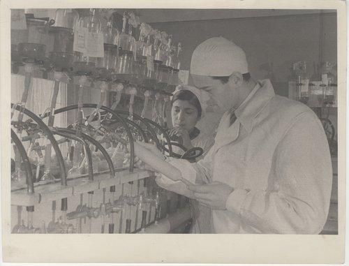 Центральный институт переливания крови, лаборатория по изготовлению сухой сыворотки.