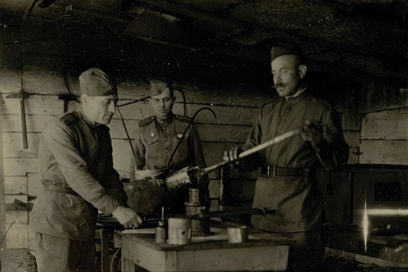 Фотография: Литье поршней ЗИС-5, ФОРД-6 и др.