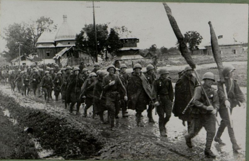 Фотография: Полк на марше
