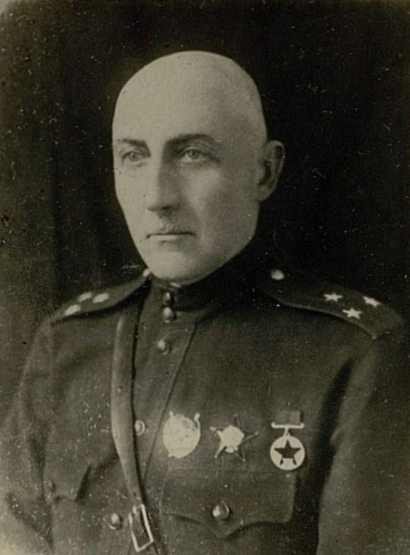 Фотография: Полковник Егоров Сергей Георгиевич. Командир 25 отдельного учебного офицерского полка резерва фронта