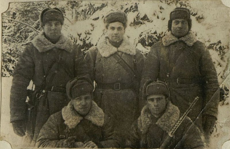 Image: The commander of the 2nd battery Rumyantsev and the best people