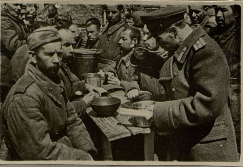 Image: Meal time in departments