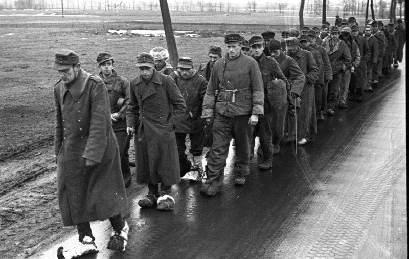 «Колонны пленных немцев под Москвой. Калининский фронт»