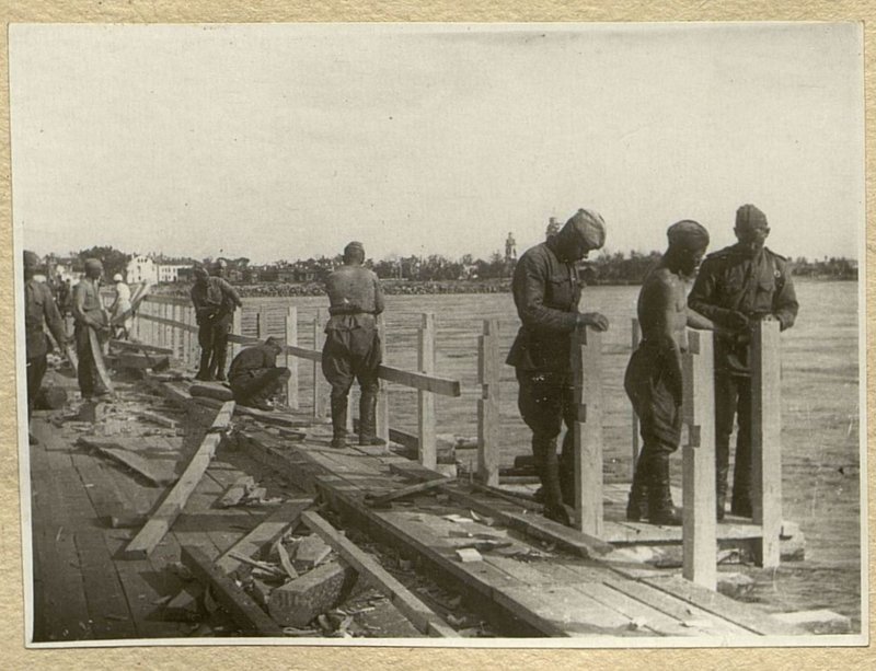 Фотография: Устройство настила и перил