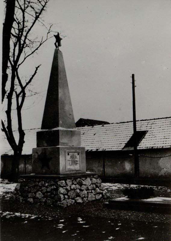 Фотография: с. Боккфлис. Братская могила