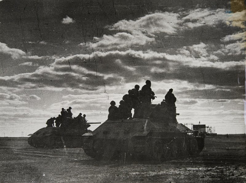 Near Stalingrad. Tank-borne infantry