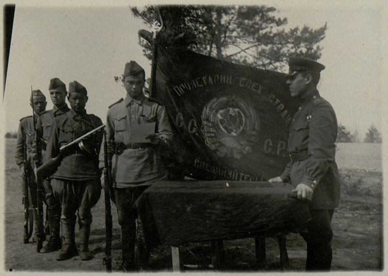 Image: Young Red Army soldier Lyubimov takes the oath of allegiance to the Motherland