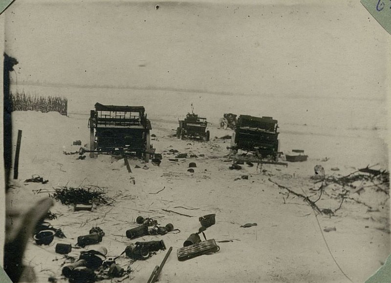 Image: Charging boxes abandoned by the Germans