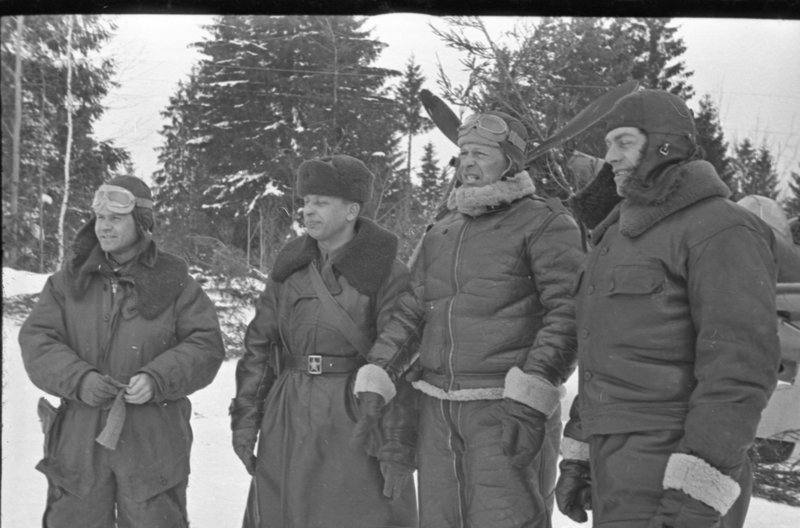 «Калининский фронт. Знаменитые лётчики М.М. Громов, А.Б. Юмашев и Г.Ф. Байдуков.»