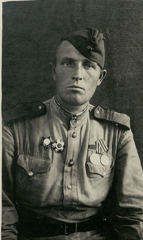Фотография: Младший сержант Петр Никитич Кочетков, коммунист