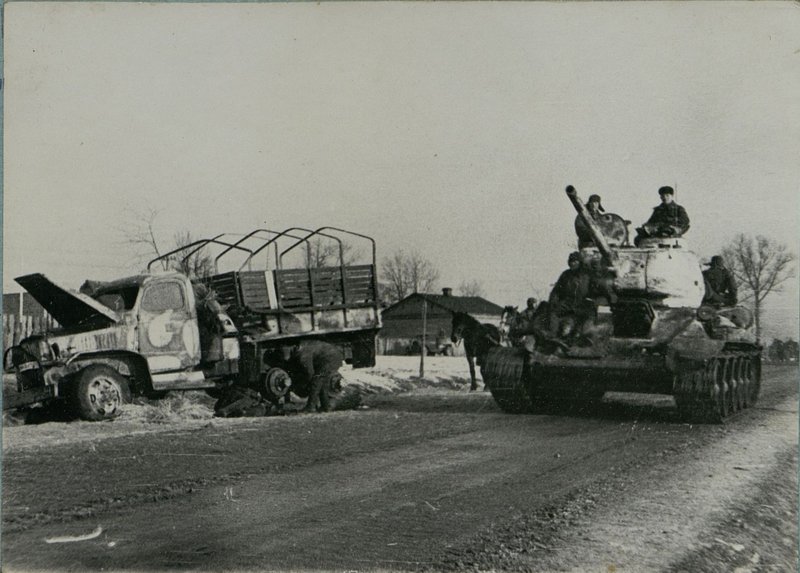 Image: We crossed the Bober river