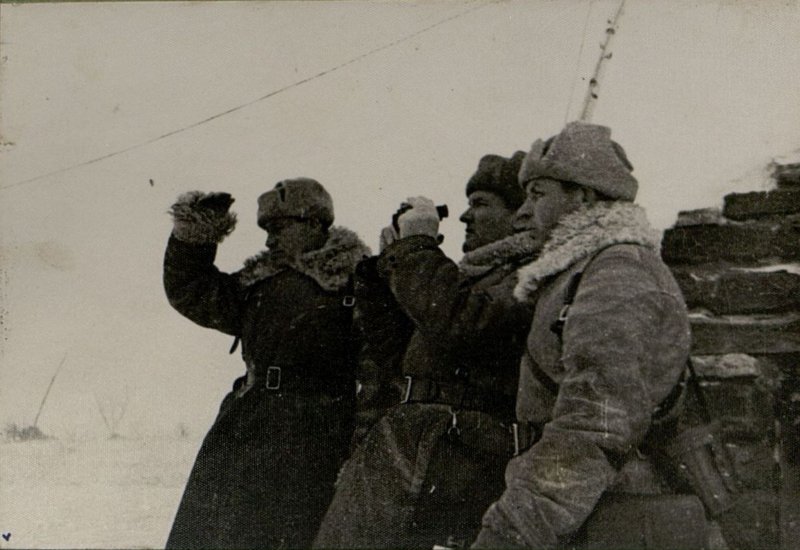 Image: At the observation post of the 148th rifle division
