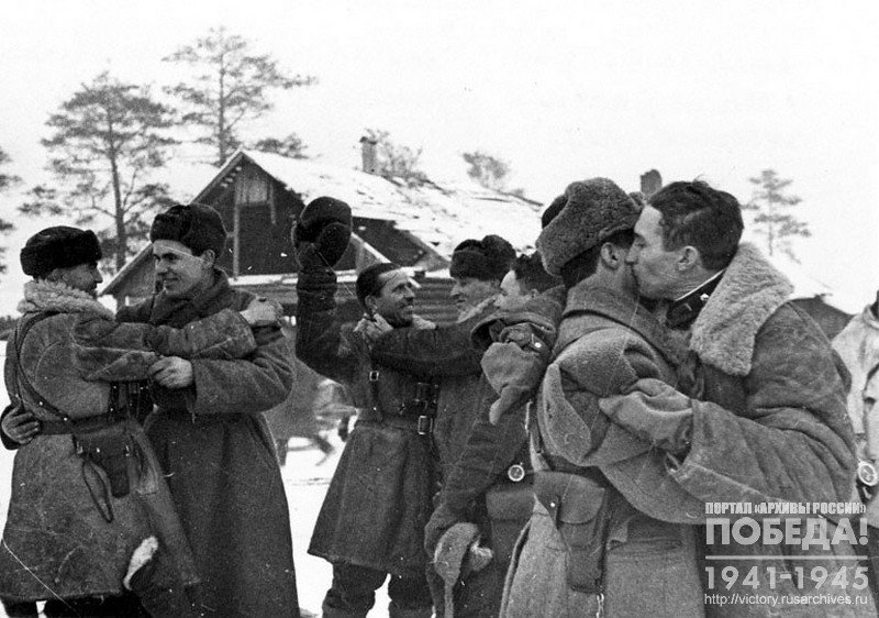Volkhov’s Front soldiers meeting with Leningrad front soldiers in the township area No.1