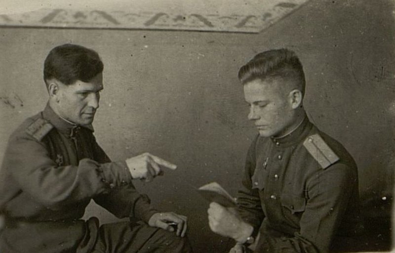 Фотография: Комсомольское отделение политотдела 35 армии