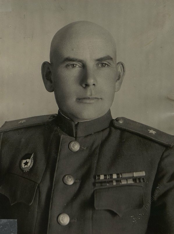 Фотография: Начальник тыла 5 гвардейской Армии с 12 июня 1943 г. по 10 января 1947 г. гвардии генерал-майор Метелкин Михаил Васильевич