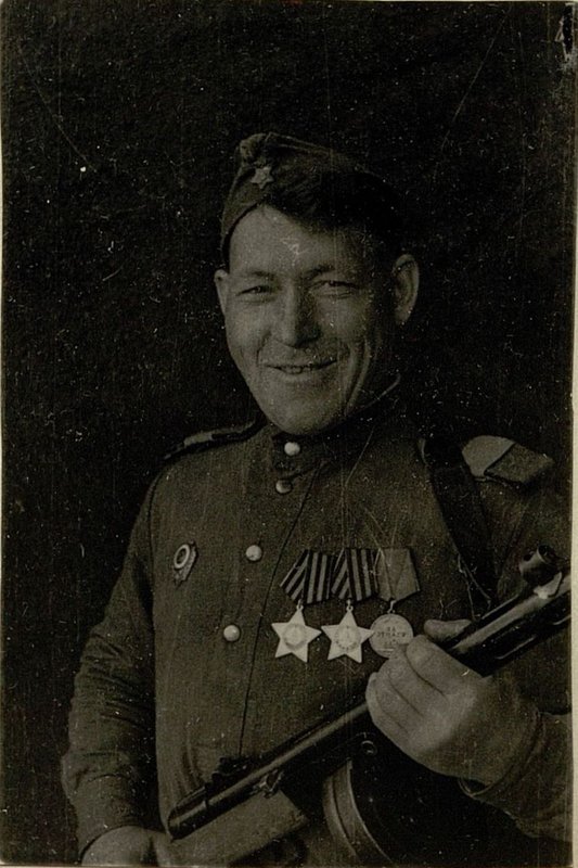 Фотография: Славный разведчик - Старший сержант Парамонов