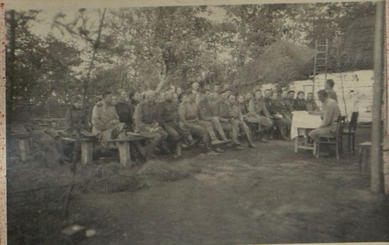 Фотография: Общее собрание членов ВКомандный пункт(б)