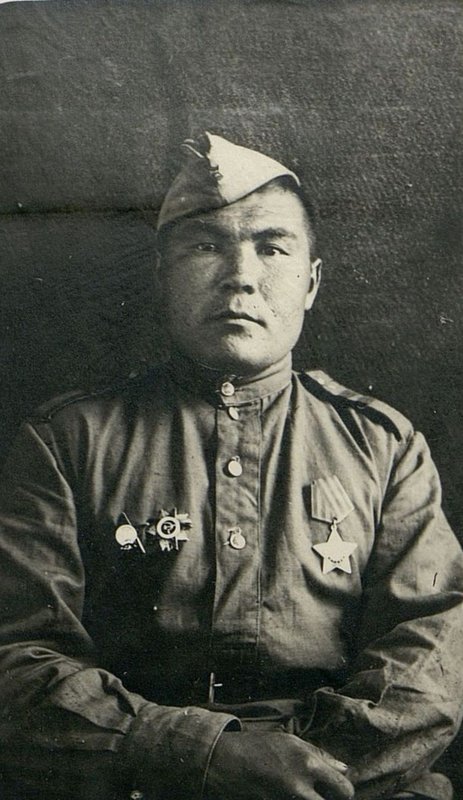 Фотография: Младший сержант Кабыш Бакзеневич Кульбеков, член ВКП(б)