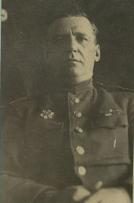 Фотография: Начальник ветеренарного отдела полковник Полозков Ф.И.