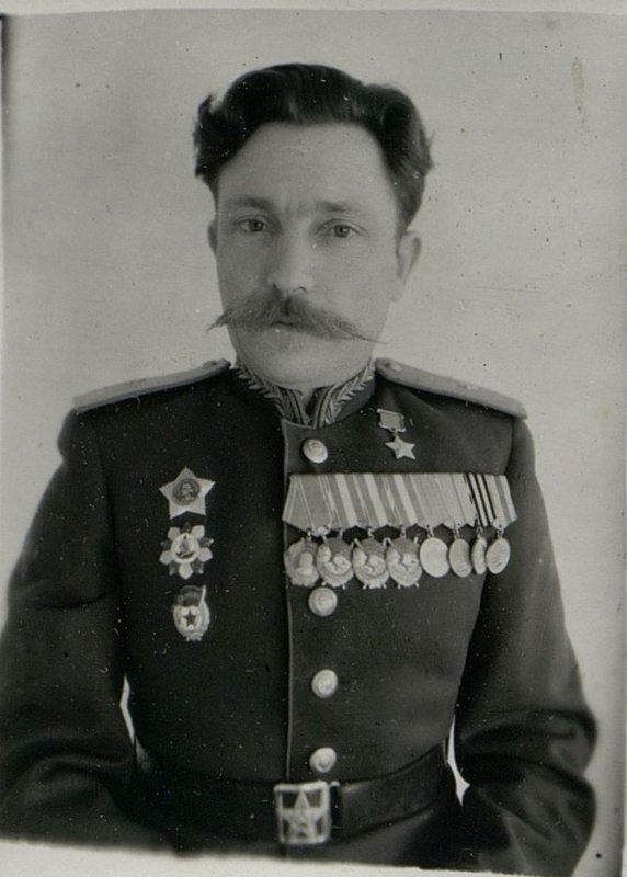 Фотография: Командир 172 стрелковой дивизии генерал-майор Краснов