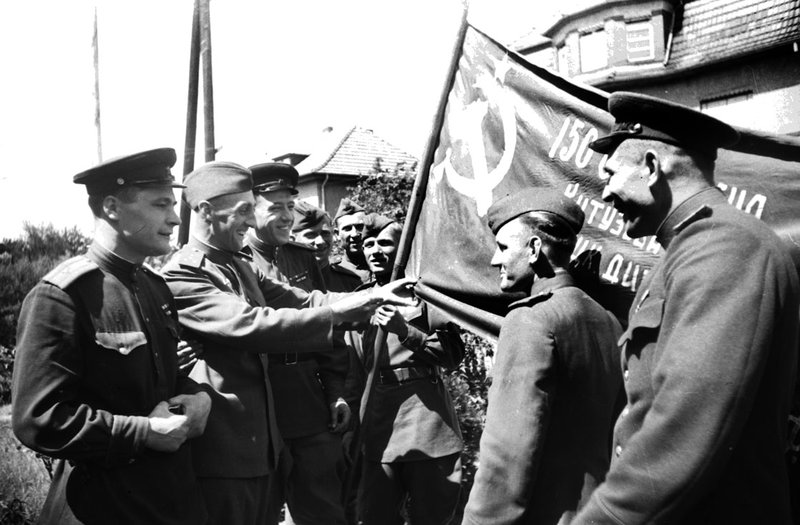 Participants of the Reichstag storming and the hoisting of the Victory Banner on its roof on May 1, 1945
