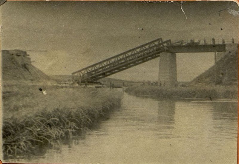 Image: Destroyed bridge over the river Strypa at the 82nd km. Resp. 55.2 Tarnopol-Polutory