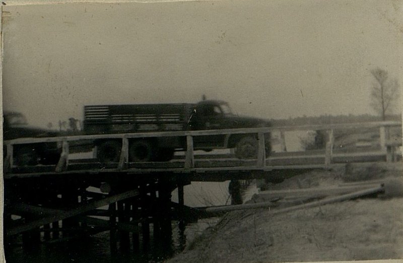 Image: 60 tons bridge across the river Morava in Hodonin district